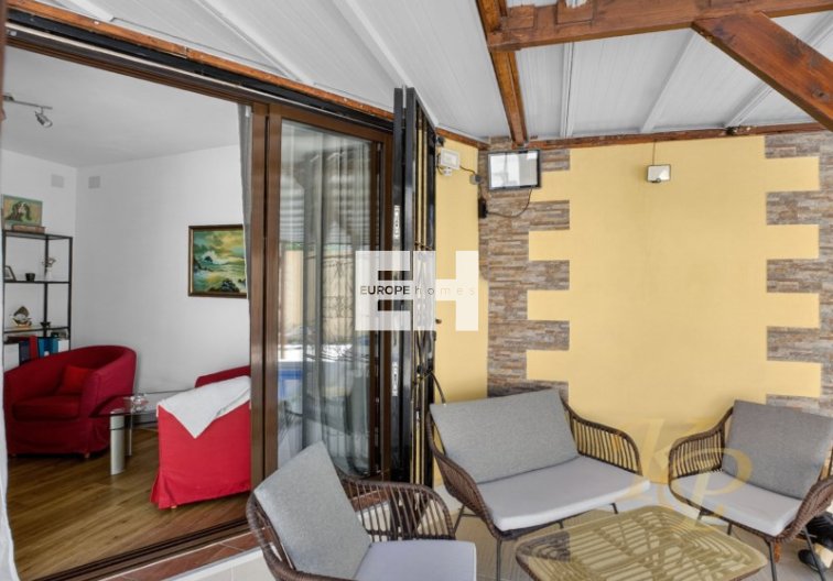 Segunda mano - villa - Torrevieja - Costa Blanca