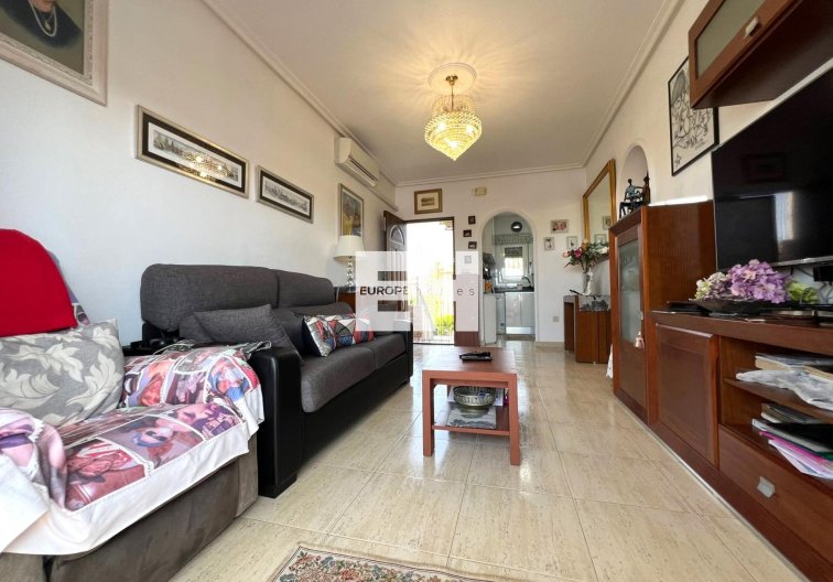 Segunda mano - Bungalow - Torrevieja - Aguas Nuevas