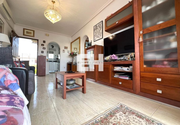 Segunda mano - Bungalow - Torrevieja - Aguas Nuevas