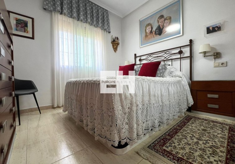 Segunda mano - Bungalow - Torrevieja - Aguas Nuevas