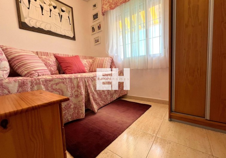 Segunda mano - Bungalow - Torrevieja - Aguas Nuevas
