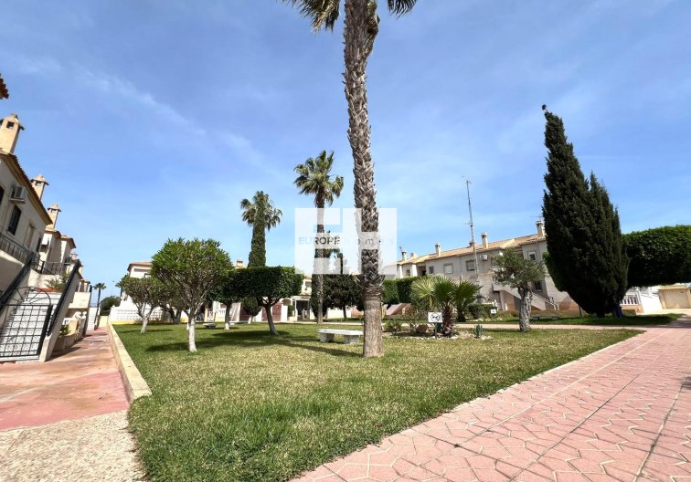 Segunda mano - Bungalow - Torrevieja - Aguas Nuevas