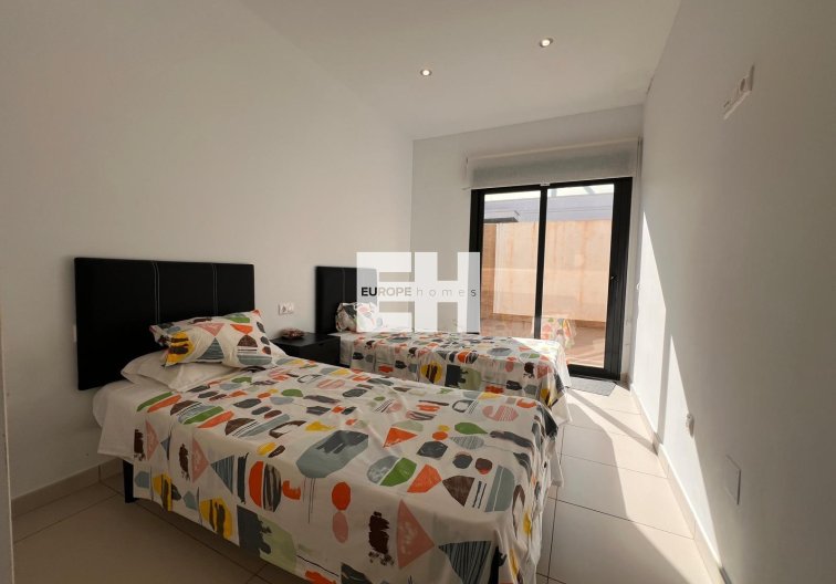 Segunda mano - villa - Orihuela Costa - Lomas de Cabo Roig