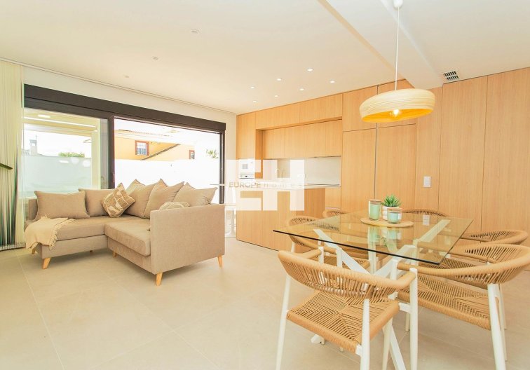 Segunda mano - town house - Torrevieja - La Siesta