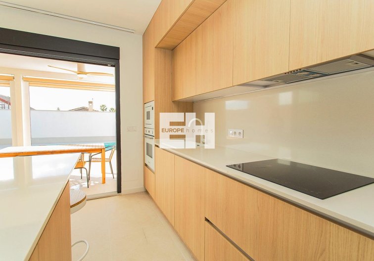 Segunda mano - town house - Torrevieja - La Siesta