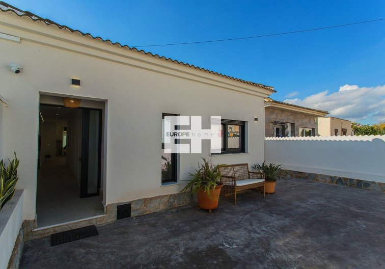 Segunda mano - town house - Torrevieja - La Siesta