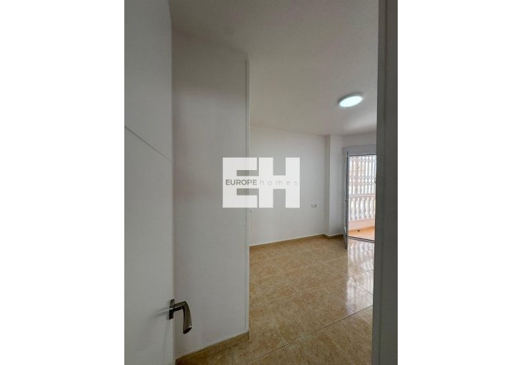 Segunda mano - Apartamento  - Torrevieja - Centro