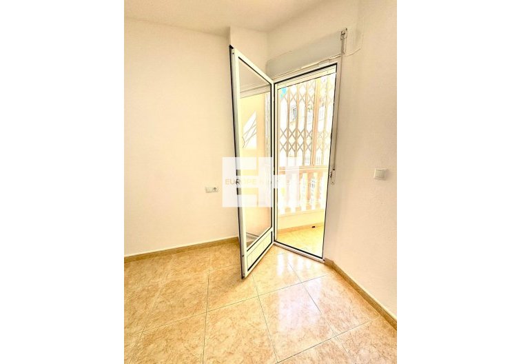 Segunda mano - Apartamento  - Torrevieja - Centro
