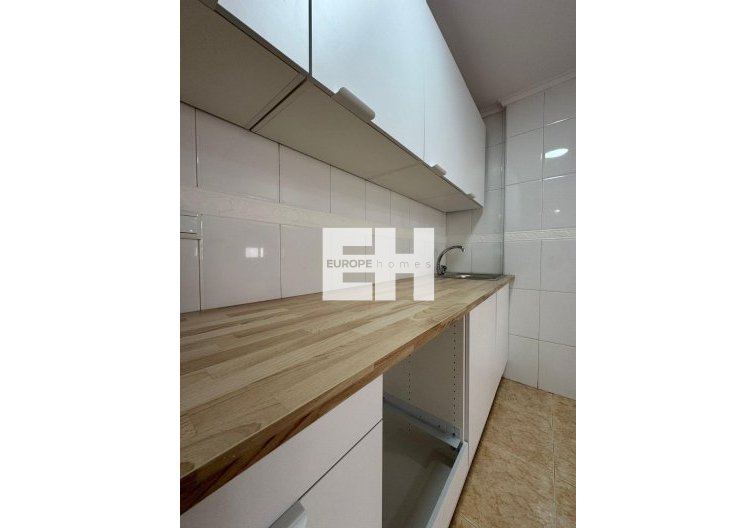 Segunda mano - Apartamento  - Torrevieja - Centro