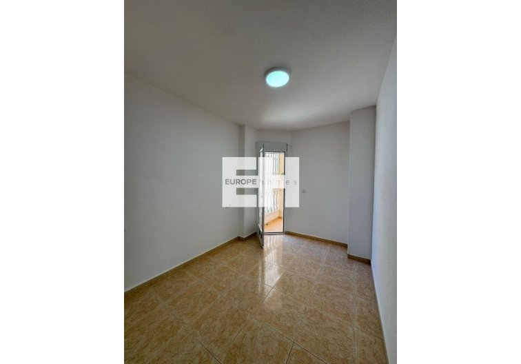 Segunda mano - Apartamento  - Torrevieja - Centro