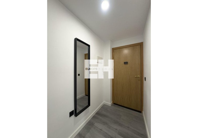 Segunda mano - Apartamento  - Torrevieja - Centro