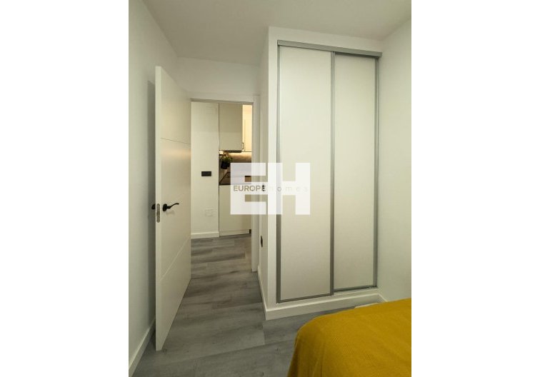 Segunda mano - Apartamento  - Torrevieja - Centro