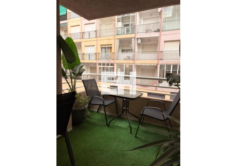 Segunda mano - Apartamento  - Torrevieja - Centro
