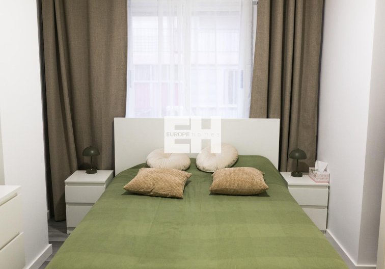 Segunda mano - Apartamento  - Torrevieja - Centro