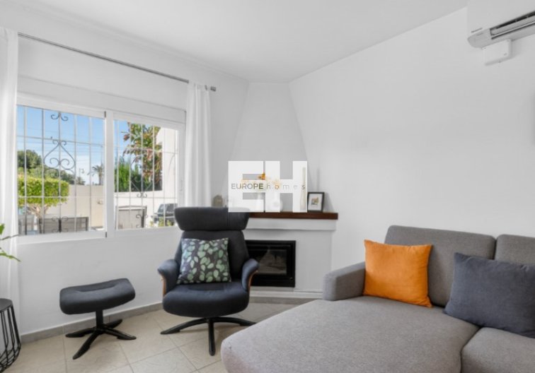 Segunda mano - villa - Torrevieja - Costa Blanca