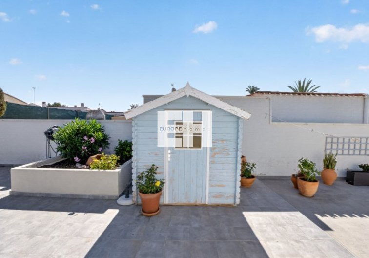 Segunda mano - villa - Torrevieja - Costa Blanca