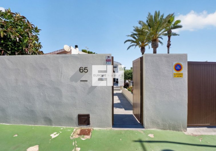 Segunda mano - villa - Torrevieja - Costa Blanca