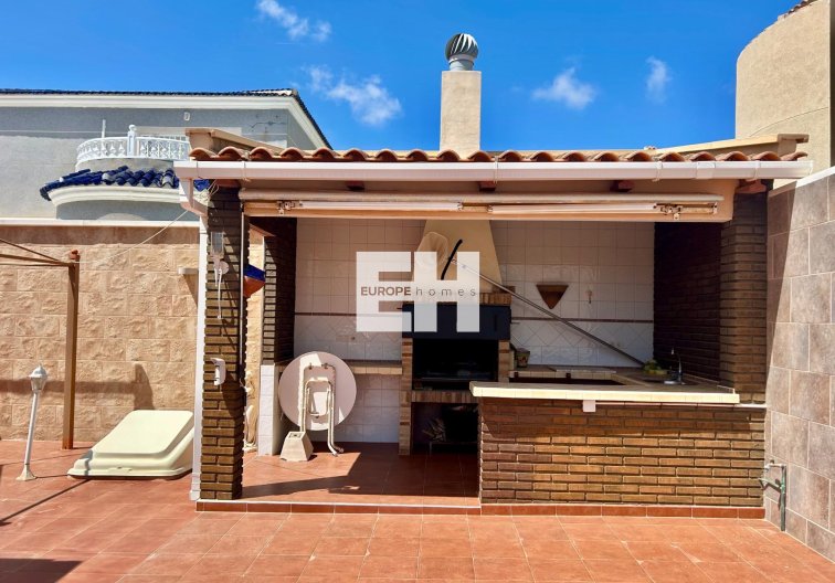 Segunda mano - villa - Torrevieja - San Luis