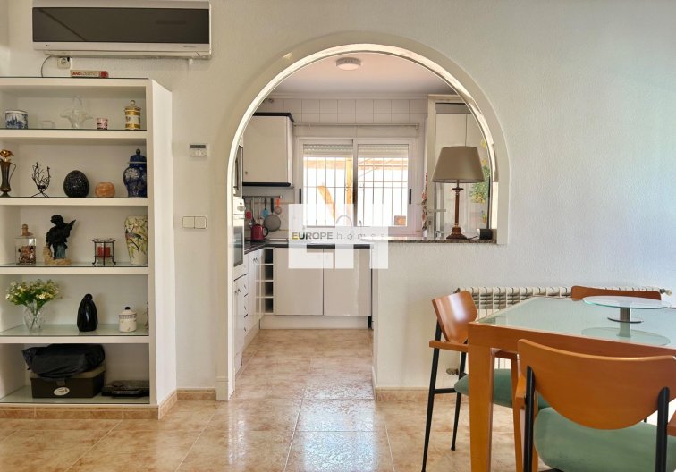Segunda mano - villa - Torrevieja - San Luis