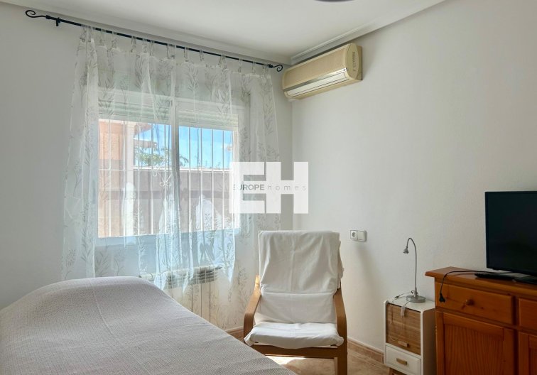 Segunda mano - villa - Torrevieja - San Luis