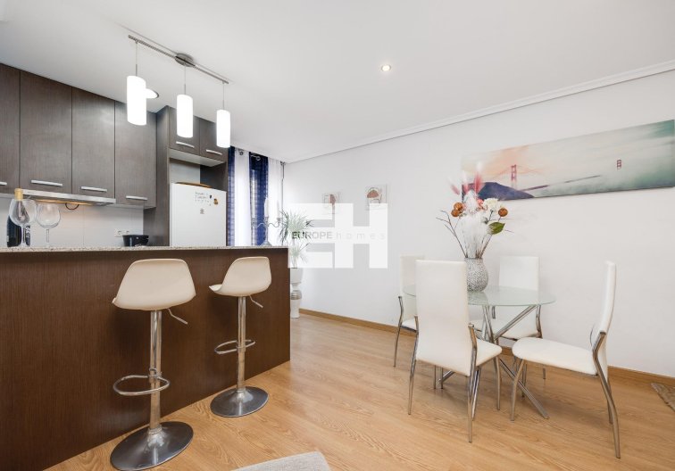 Segunda mano - Apartamento  - Torrevieja - Centro