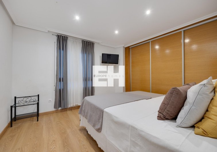 Segunda mano - Apartamento  - Torrevieja - Centro