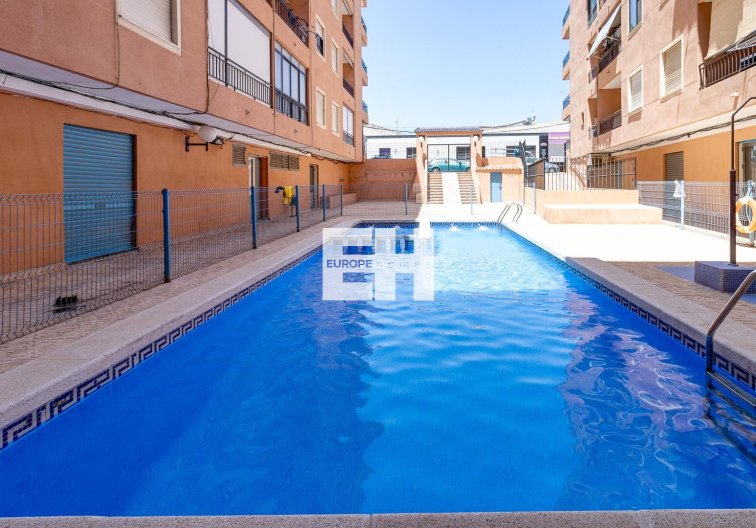 Segunda mano - Apartamento  - Torrevieja - Centro