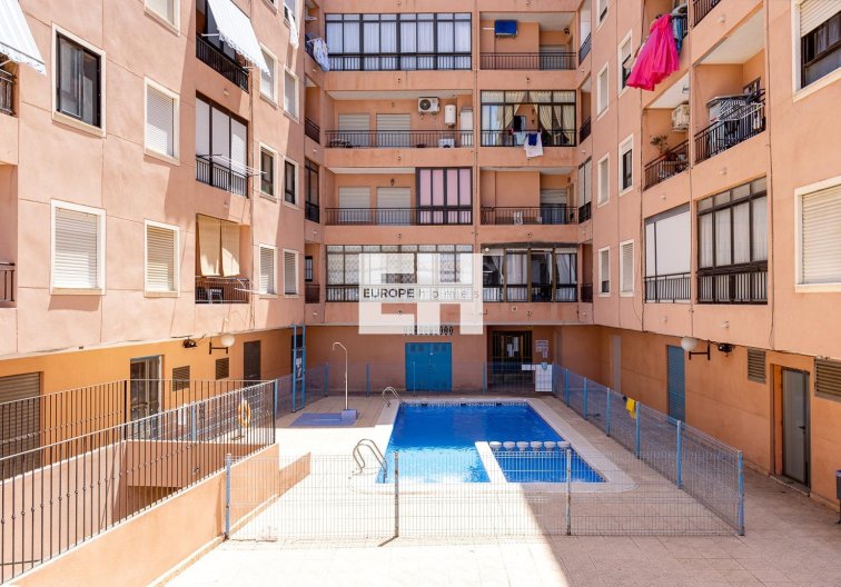 Segunda mano - Apartamento  - Torrevieja - Centro