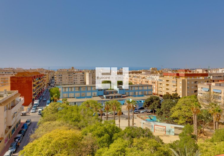 Segunda mano - Apartamento  - Torrevieja - Centro