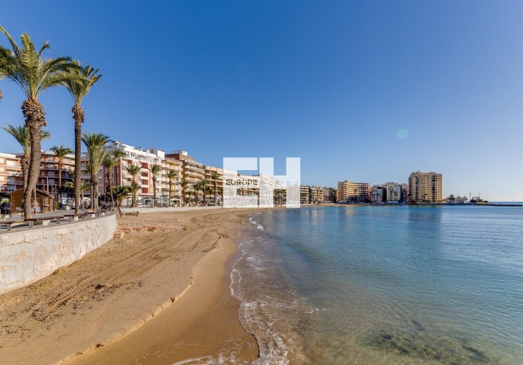 Segunda mano - Apartamento  - Torrevieja - Centro