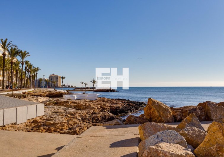 Segunda mano - Apartamento  - Torrevieja - Centro