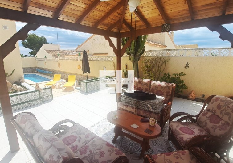 Segunda mano - villa - Villamartin - Costa Blanca