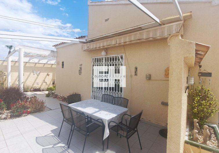 Segunda mano - villa - Villamartin - Costa Blanca