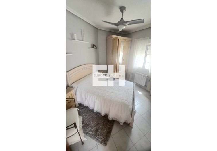 Segunda mano - villa - Villamartin - Costa Blanca