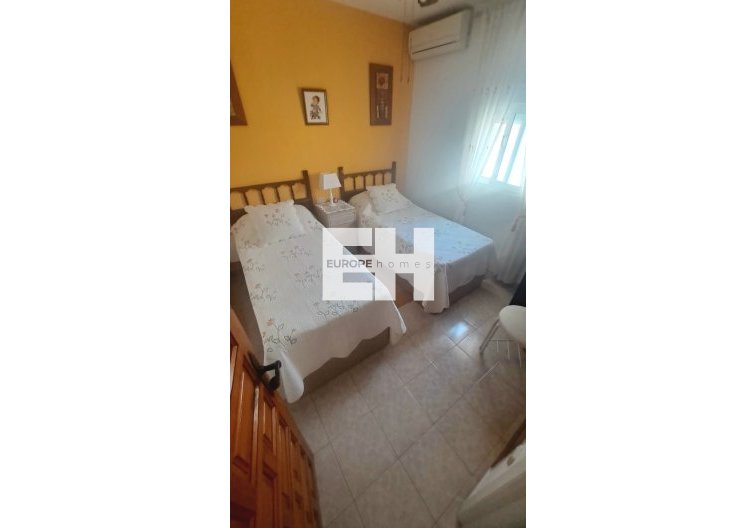 Segunda mano - villa - Villamartin - Costa Blanca