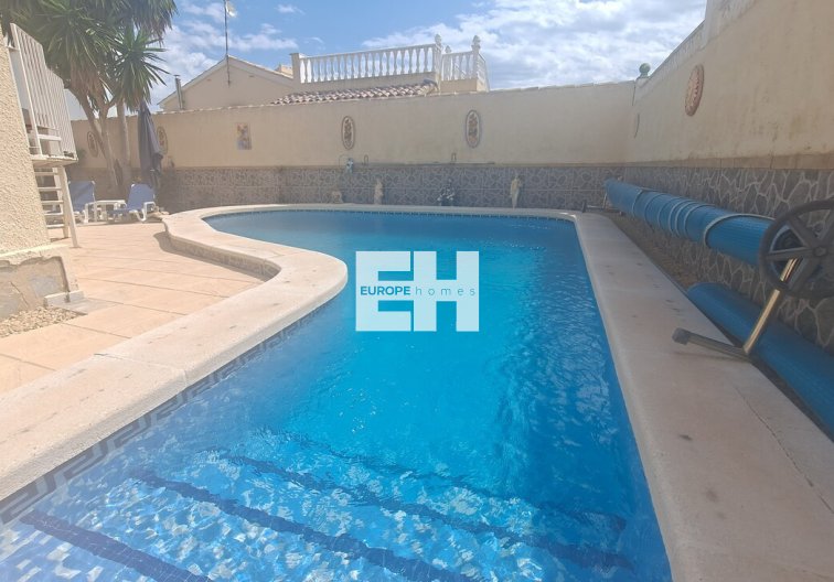 Segunda mano - villa - Villamartin - Costa Blanca