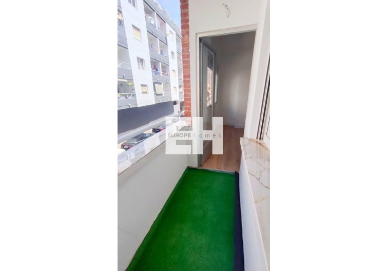 Segunda mano - Apartamento  - Torrevieja - Centro