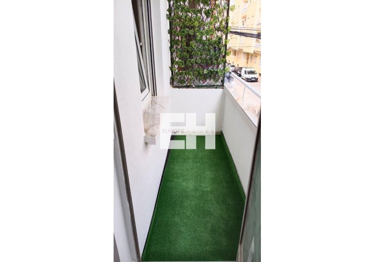 Segunda mano - Apartamento  - Torrevieja - Centro