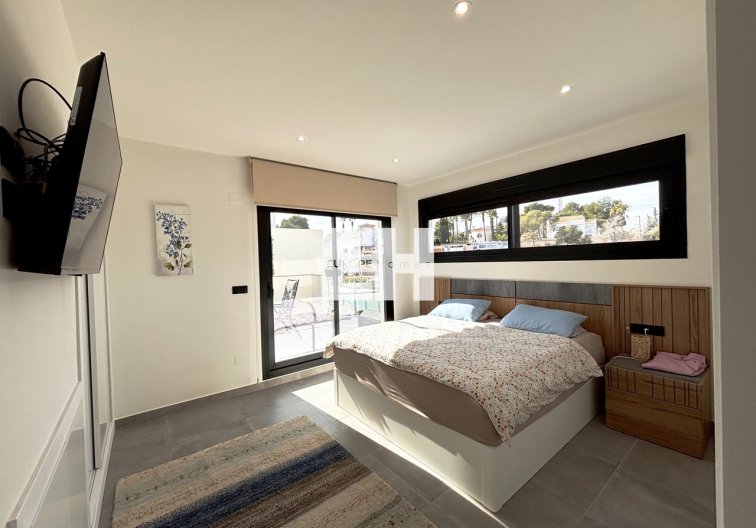 Segunda mano - villa - Villamartin - Costa Blanca