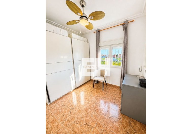 Segunda mano - villa - Torrevieja - Costa Blanca