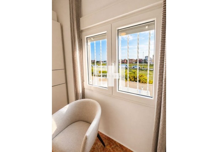 Segunda mano - villa - Torrevieja - Costa Blanca