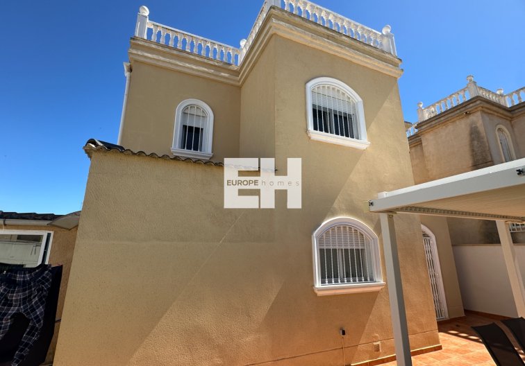 Segunda mano - villa - Torrevieja - Costa Blanca