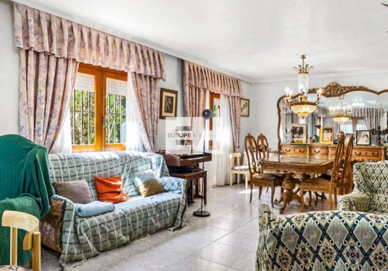 Segunda mano - villa - Torrevieja - Costa Blanca