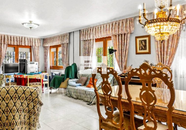 Segunda mano - villa - Torrevieja - Costa Blanca