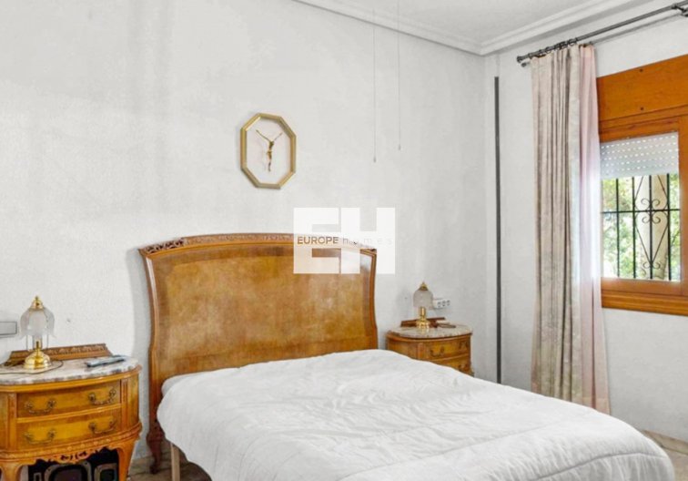 Segunda mano - villa - Torrevieja - Costa Blanca