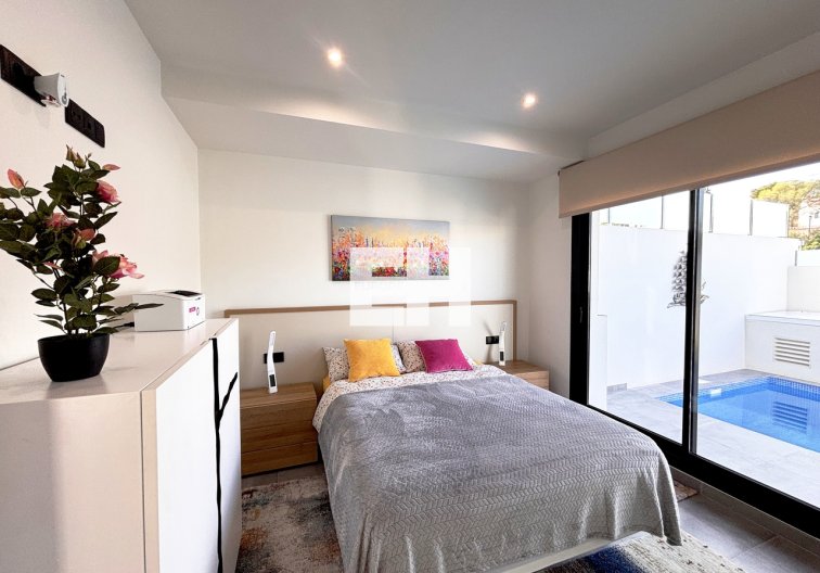 Segunda mano - villa - Villamartin - Costa Blanca