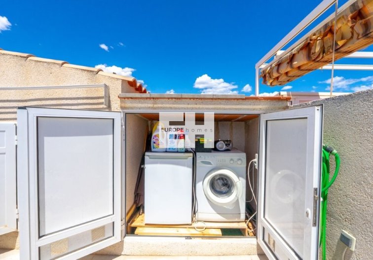 Segunda mano - town house - Torrevieja - Aguas Nuevas