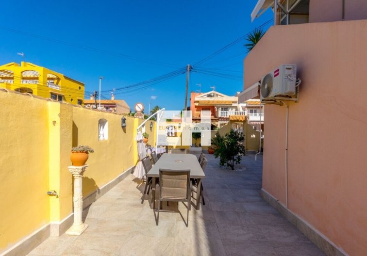 Segunda mano - Apartamento  - Torrevieja - La Rosaleda