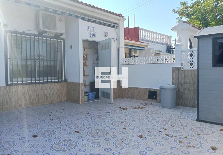Segunda mano - Bungalow - Torrevieja - Torretas