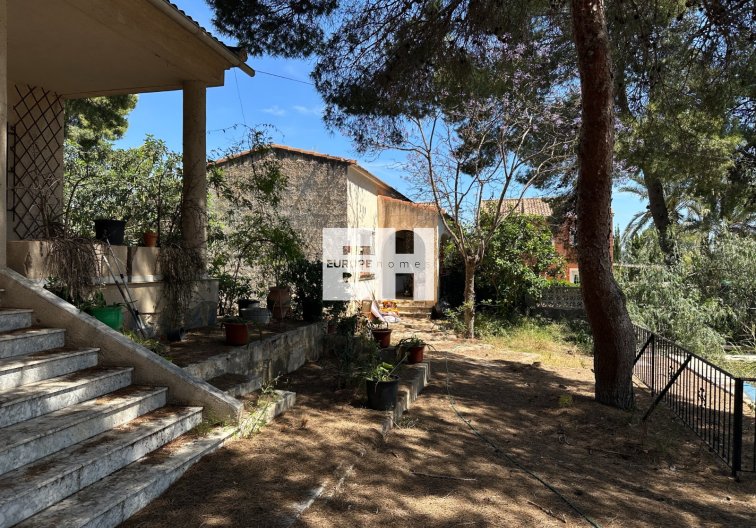 Segunda mano - villa - Torrevieja - Costa Blanca